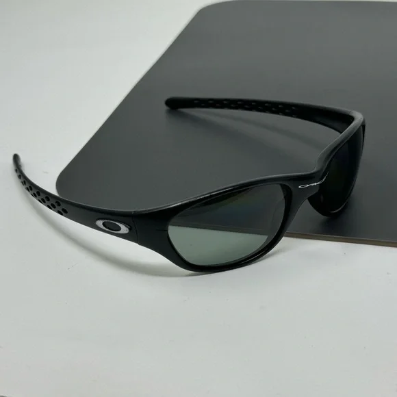 【archive】 00s oakley fives y2k punk archive】 00s oakley fives y2k punk archive】 00s oakley